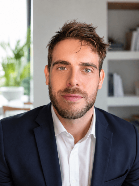 Maximilien, développeur web freelance et entrepreneur